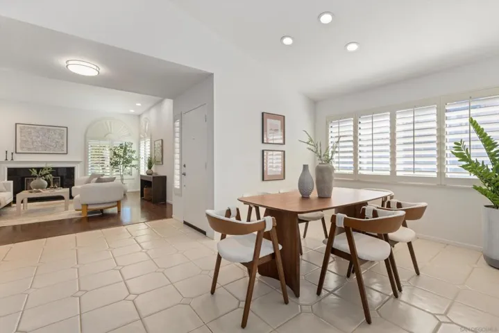1854 Avenida Mimosa, Encinitas, California 92024