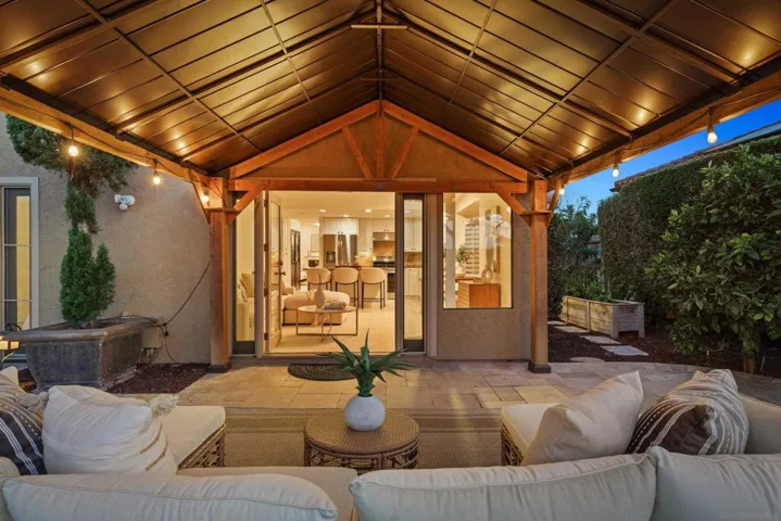 1854 Avenida Mimosa, Encinitas, California 92024