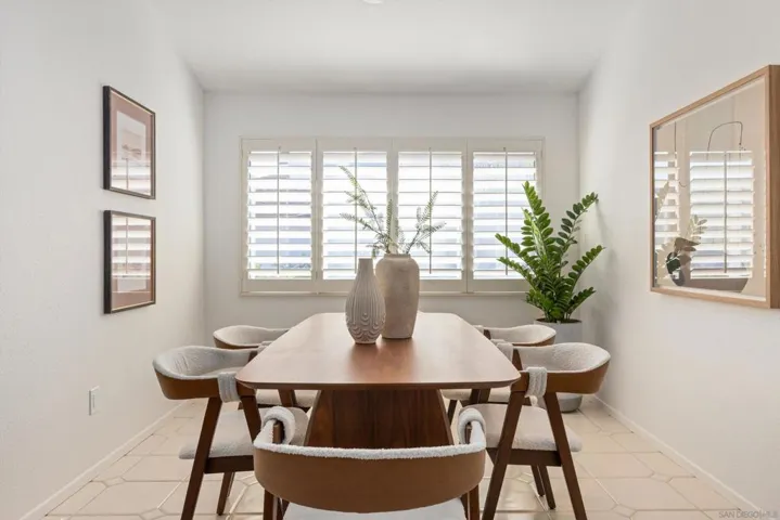 1854 Avenida Mimosa, Encinitas, California 92024