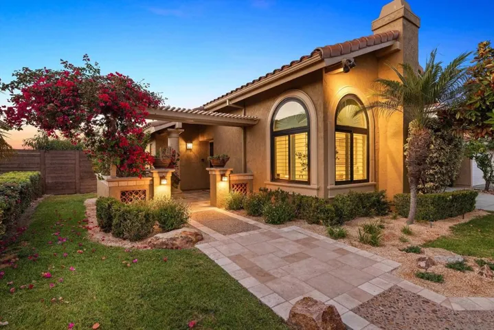 1854 Avenida Mimosa, Encinitas, California 92024