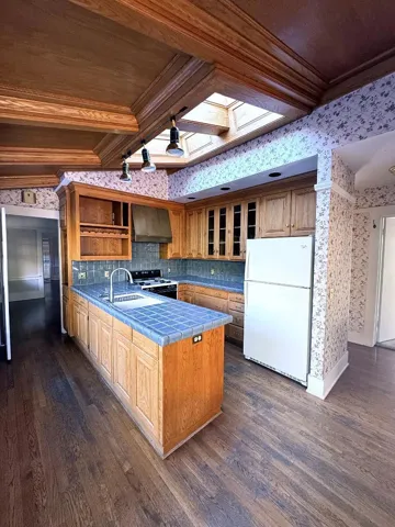 1023 Guinda Street, Palo Alto, California 94301