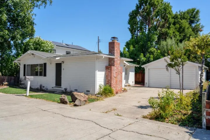 3 Vera Court, Redwood City, California 94061