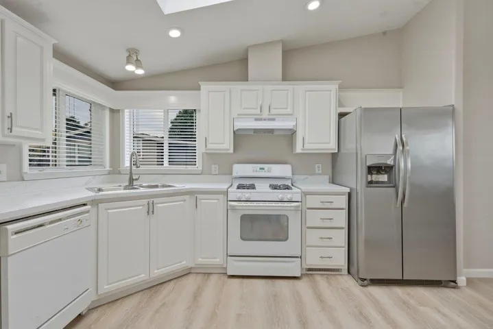 144 Holm Road 97, Watsonville, California 95076