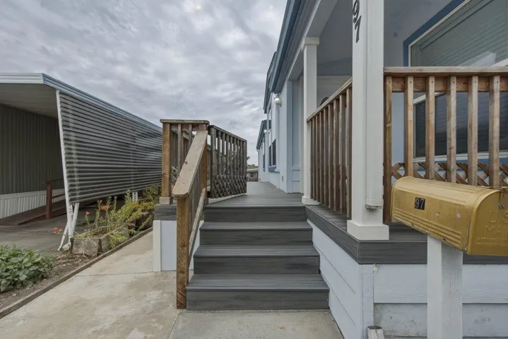 144 Holm Road 97, Watsonville, California 95076