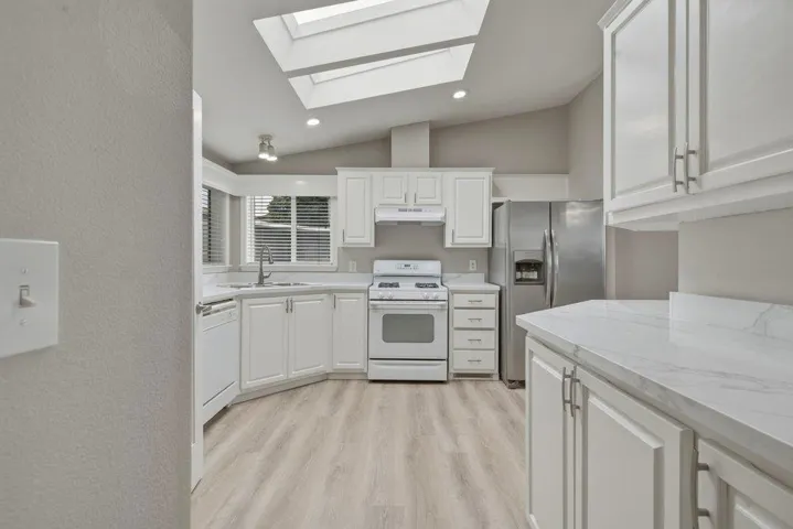 144 Holm Road 97, Watsonville, California 95076