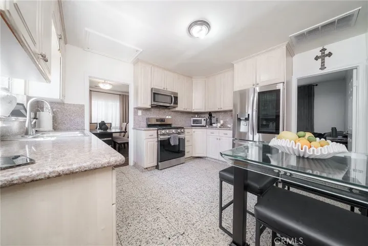 3733 Blanche Street, Pasadena, California 91107