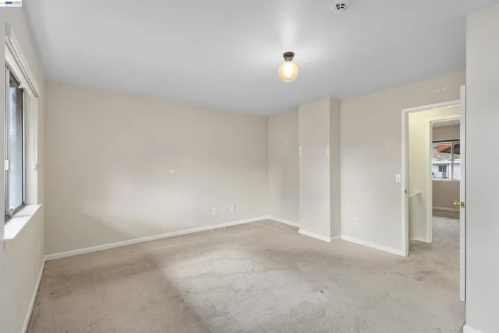 3858 Maybelle Ave, Oakland, California 94619