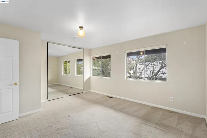 3858 Maybelle Ave, Oakland, California 94619