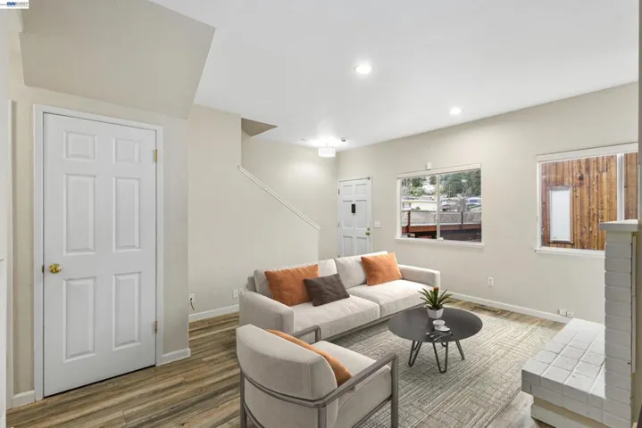 3858 Maybelle Ave, Oakland, California 94619