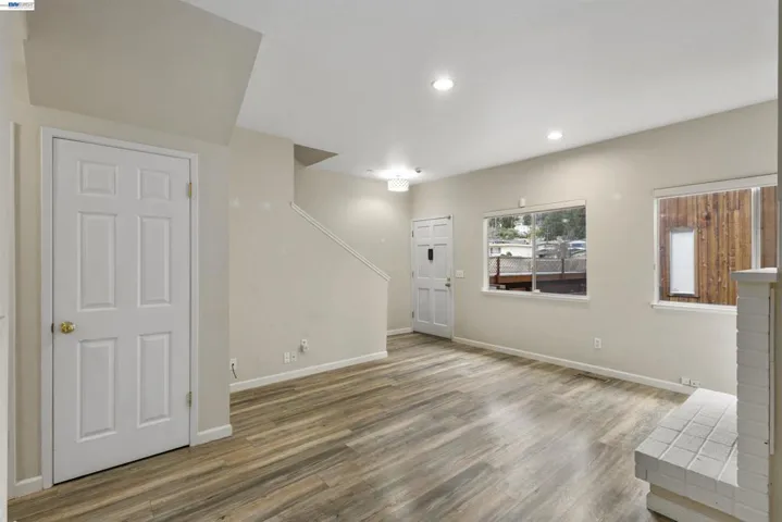3858 Maybelle Ave, Oakland, California 94619