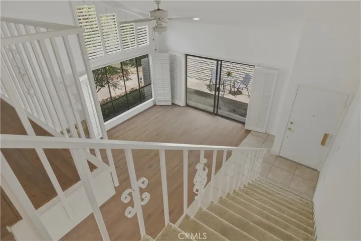 Open and bright floorplan