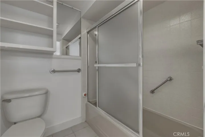 2022 Via Mariposa East B, Laguna Woods, California 92637