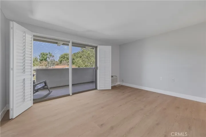 Upstairs bedroom, tranquil view