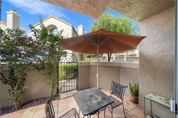 22320 Mission Circle 92, Chatsworth, California 91311