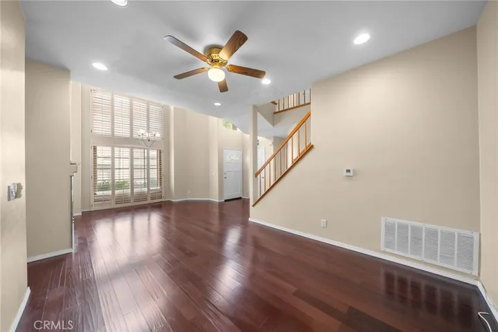 22320 Mission Circle 92, Chatsworth, California 91311