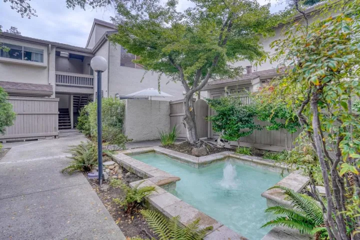 19220 Vineyard Lane, Saratoga, California 95070