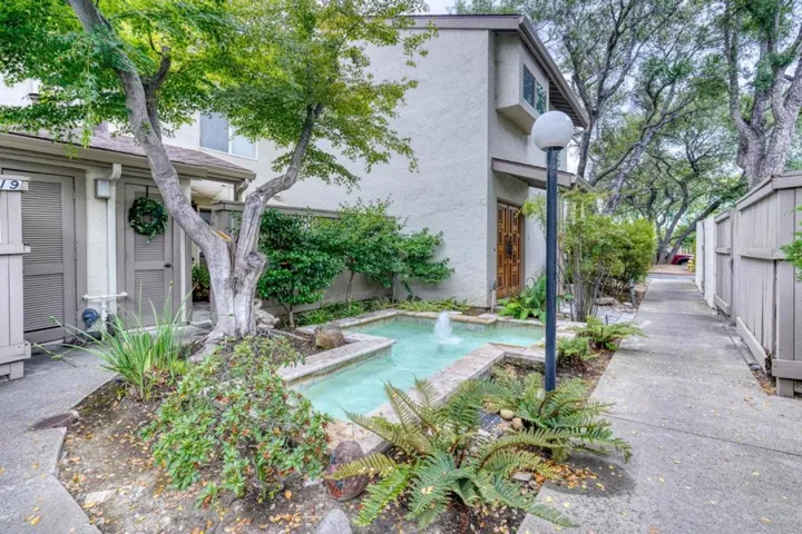 19220 Vineyard Lane, Saratoga, California 95070