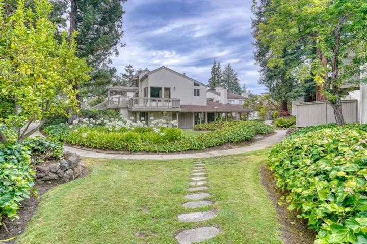19220 Vineyard Lane, Saratoga, California 95070