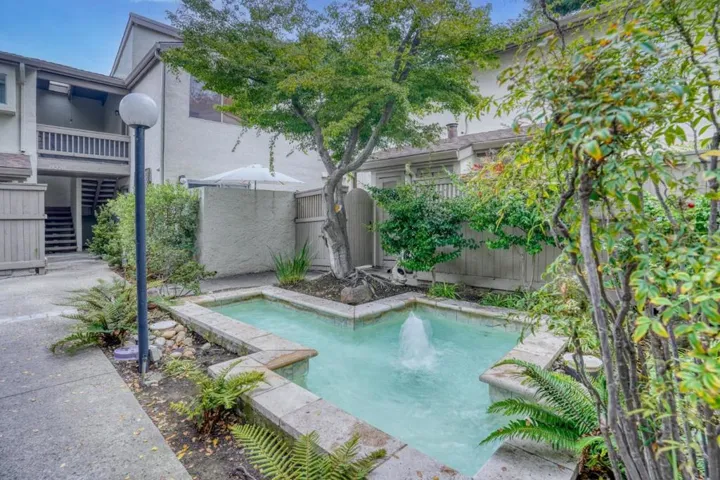 19220 Vineyard Lane, Saratoga, California 95070
