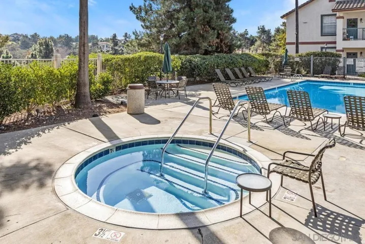 10921 Sabre Hill Dr 375, San Diego, California 92128