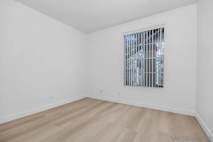 10921 Sabre Hill Dr 375, San Diego, California 92128