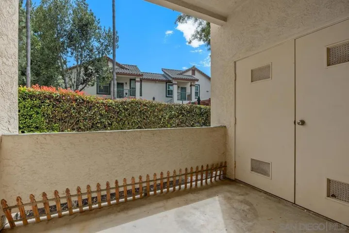 10921 Sabre Hill Dr 375, San Diego, California 92128
