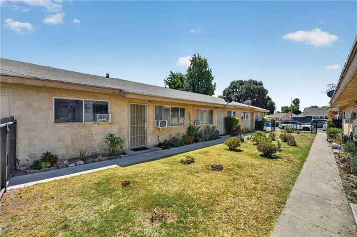 805 E 8th Street, Pomona, California 91766