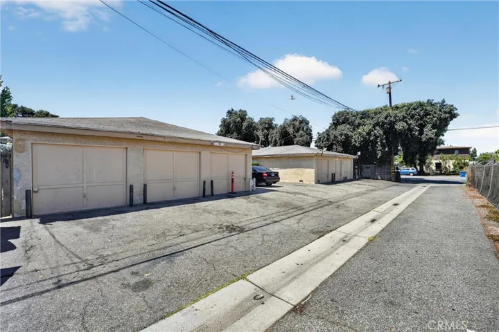 805 E 8th Street, Pomona, California 91766
