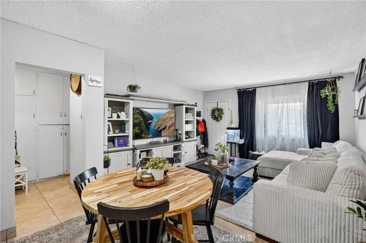 805 E 8th Street, Pomona, California 91766