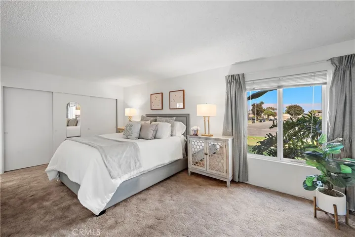 Very Spacious Downstairs Primary Suite