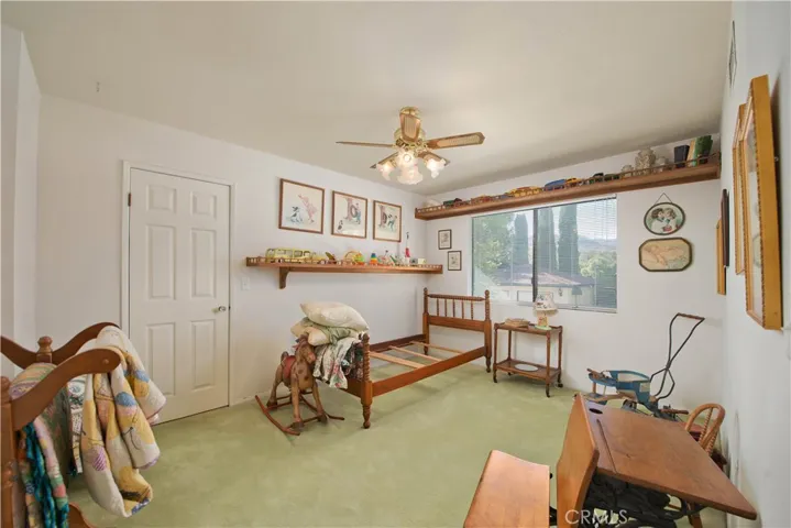 Guest bedroom