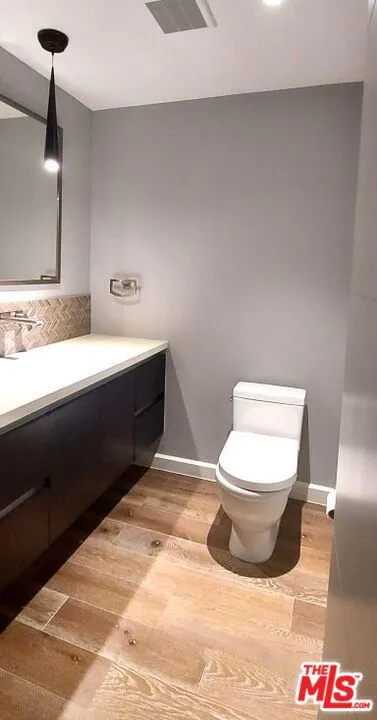 Powder room