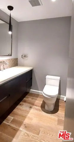Powder room