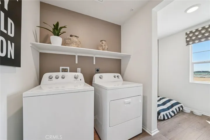 MODEL HOME