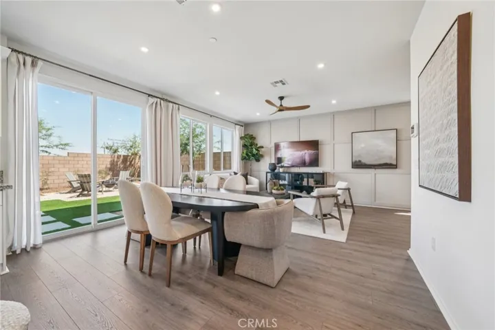 MODEL HOME