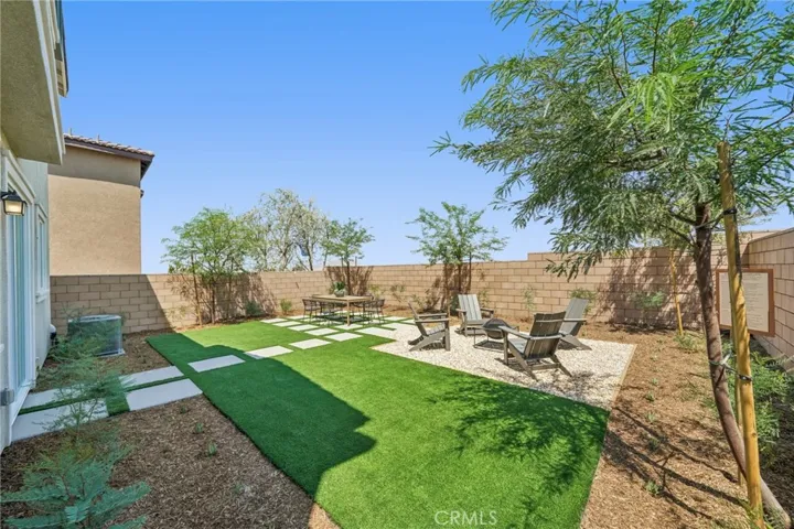 MODEL HOME BACK YARD