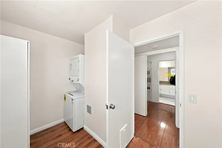 EXTENDED LAUNDRY ROOM