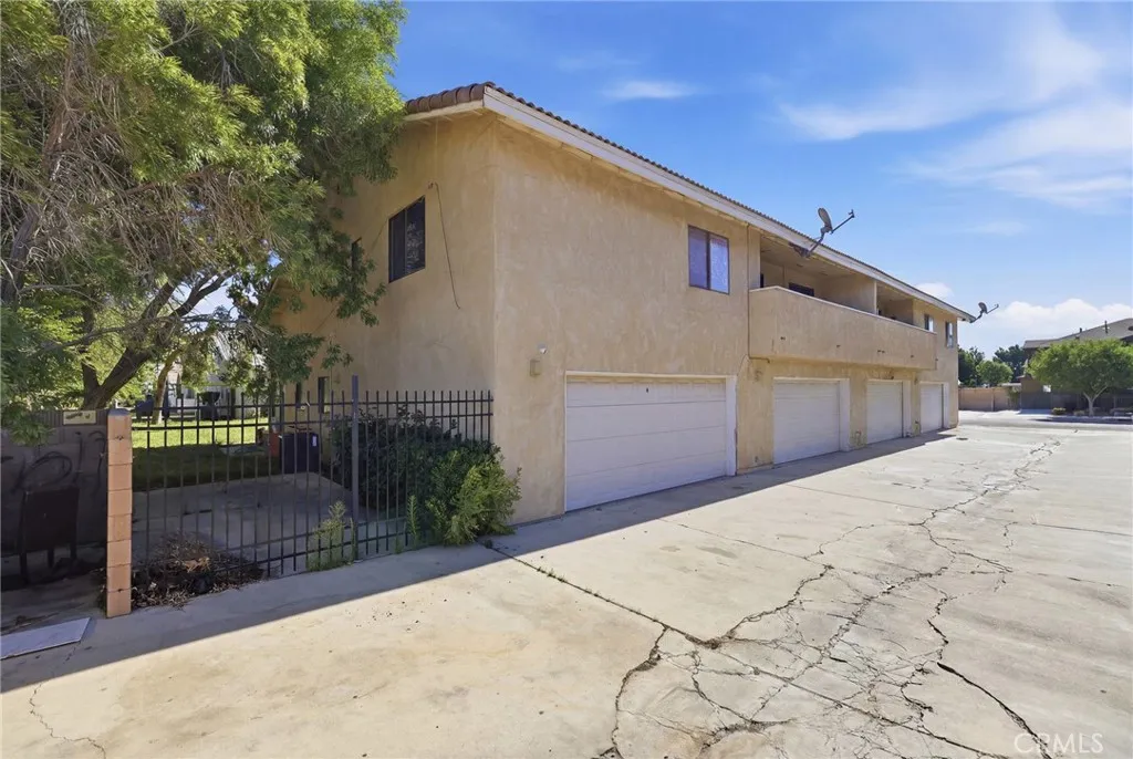 43731 8th Street E, Lancaster, California 93535 — photo 5