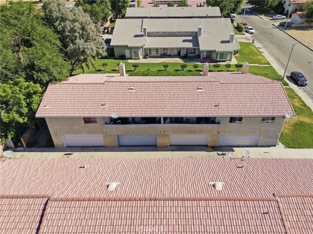 43731 8th Street E, Lancaster, California 93535