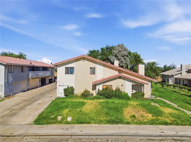 43731 8th Street E, Lancaster, California 93535