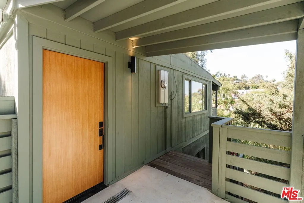 side exterior door