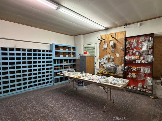 219 N 1st Avenue, Barstow, California 92311