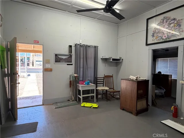 219 N 1st Avenue, Barstow, California 92311