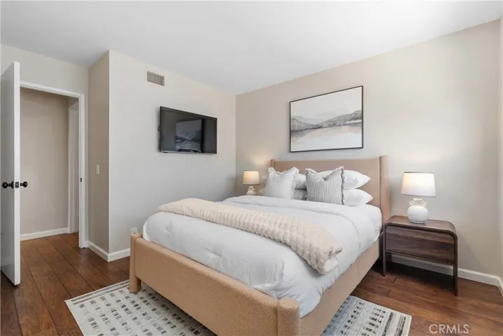 872 S Havenwood Circle, Orange, California 92869