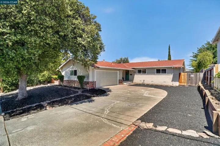 4249 Ridge Drive