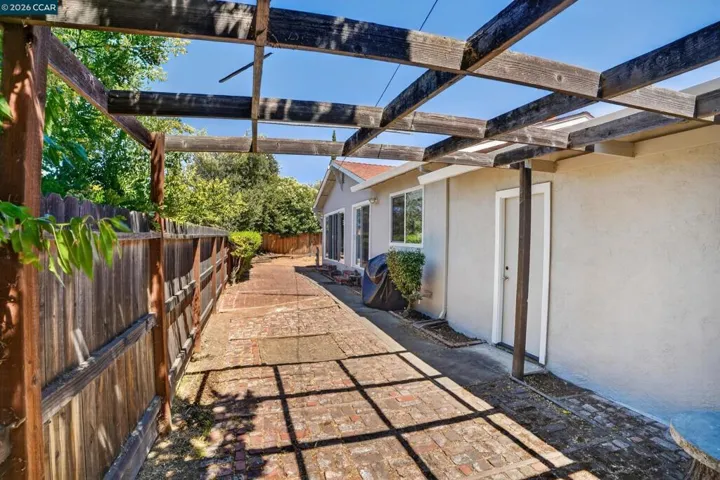 Sideyard