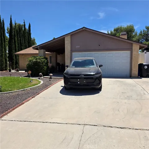 13757 Oakmont, Victorville, California 92395