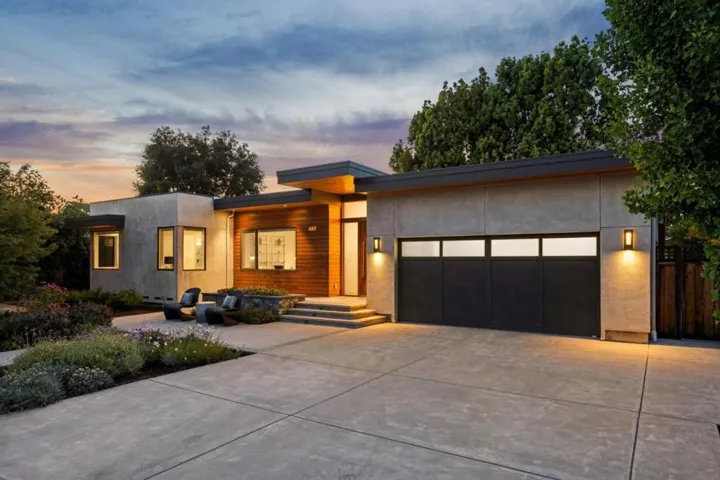 681 Springer Terrace, Los Altos, California 94024