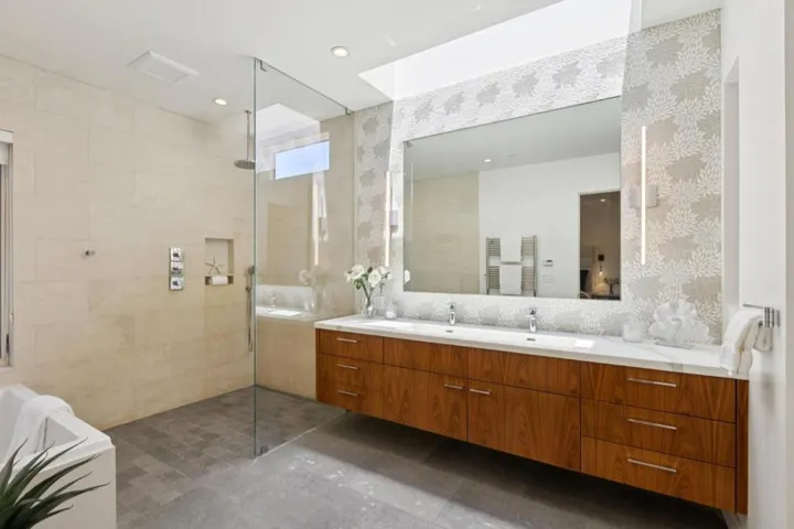 681 Springer Terrace, Los Altos, California 94024
