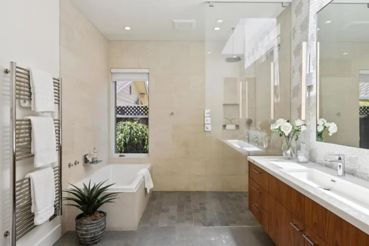 681 Springer Terrace, Los Altos, California 94024